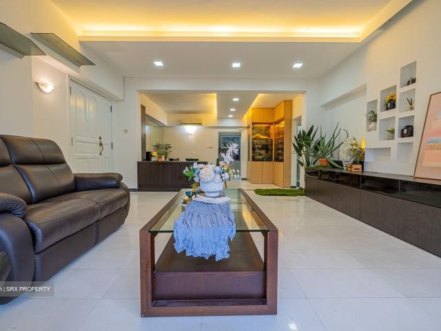 Giffard Mansions D12, Apartment