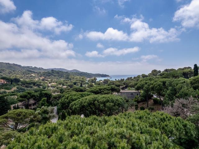 Gigaro – Villa de charme au sein d'un domaine privé et sécurisé, à cinq minutes de la plage à pieds