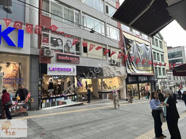 Giresun Gazi Caddesinde Satılık 2 Adet İş Hanı Katı