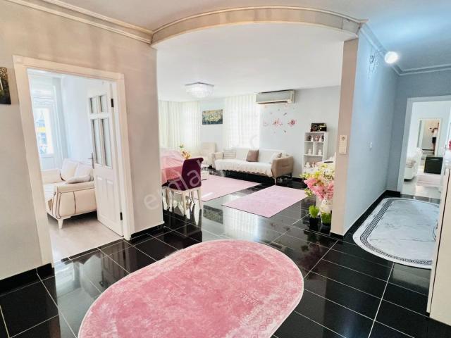 Girişi Lüks Villa Konseptli Site İçi, Kombili, Çift Kilerli 3+1