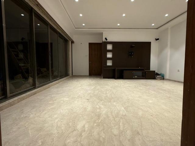 Giriraj Apartments 2 Bedroom 1200 Sq. Ft. Apartment in Altamount Road Mumbai Listing ID: #10068