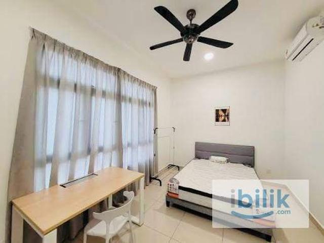 Girls House, Bayan Villa. Private Bathroom, Olive Hill