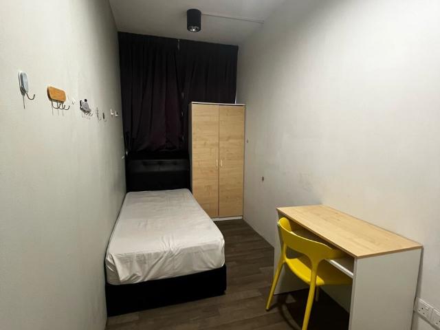 Girls Room | ️ M1 Co Living @ Chow Kit | ‍♀️ 5 Mins to Monorail | Shared Bathroom | No Deposit