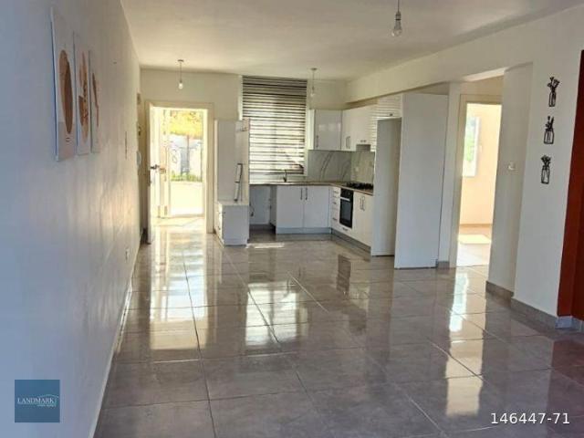 Girne Lapta'da Yatırıma Uygun Satılık 2+1 Daire