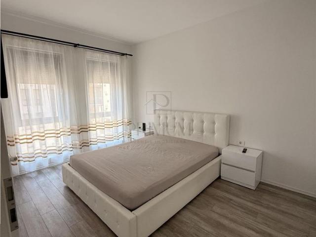 GIROC 2 CAMERE mobilat, utilat LIFT LOC DE PARCARE INCLUS