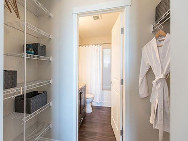 Giroux Estates 3 Bedroom Apartment for Rent at 2 Vandelor Rd, St. Albert, AB T8N 7T1 Ville Girojx