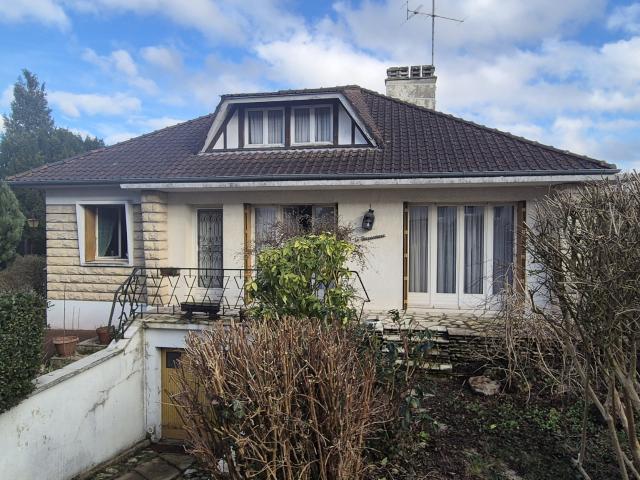 Gisors, Maison 6 pièces 124 m2 sur 706 m2 de jardin arboré