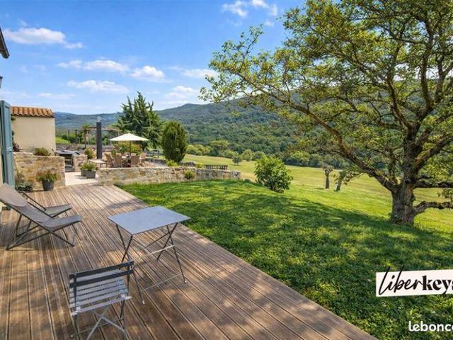 Gîte 14 pièces 475 m²