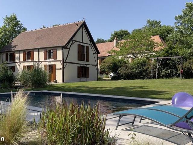 Gîte 15 pièces 316 m²