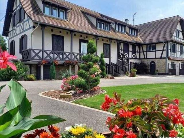 Gîte 18 pièces 330 m²