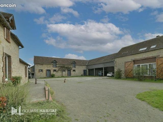 Gîte 18 pièces 383 m²