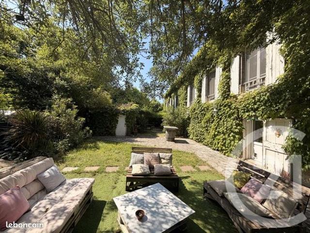 Gîte 10 pièces 191 m²