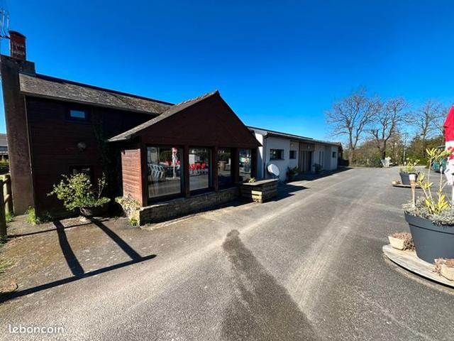 Gîte 11 pièces 18000 m²