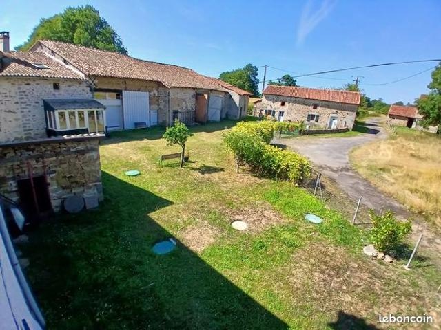 Gîte 13 pièces 343 m²