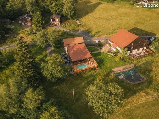 Gîte 22 pièces 560 m²