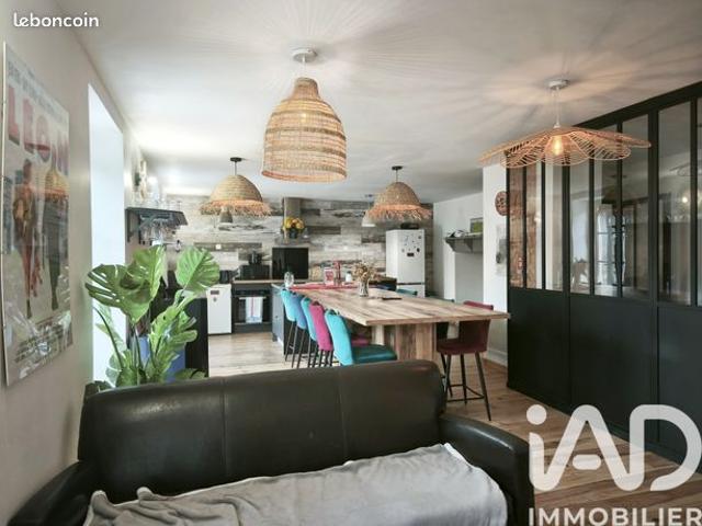 Gîte 7 pièces 210 m²
