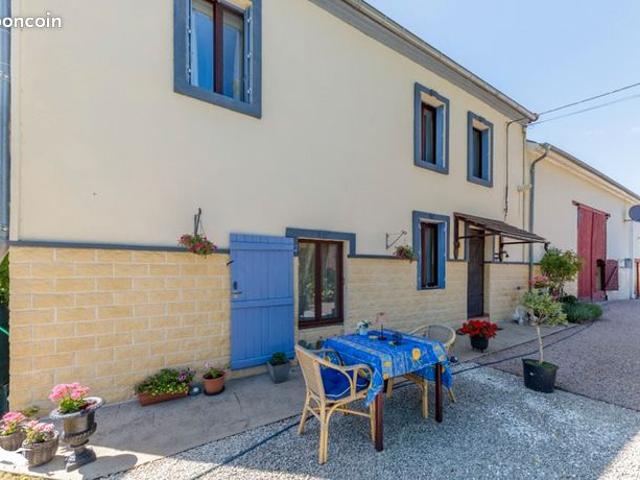 Gîte 8 pièces 223 m²