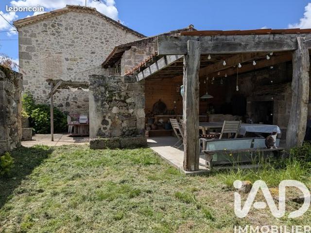 Gîte 8 pièces 225 m²