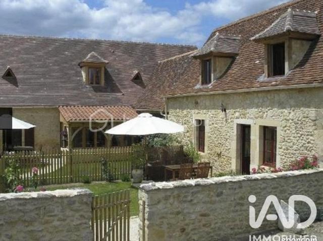 Gîte 9 pièces 211 m²