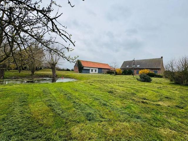 Gîte 9 pièces 327 m²
