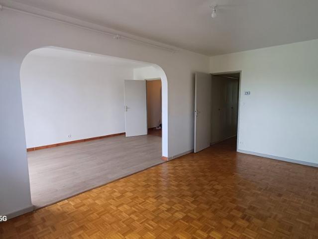 GIVORS Appartement T2 71.57 m² avec balcon 1 stationnement 1 cave