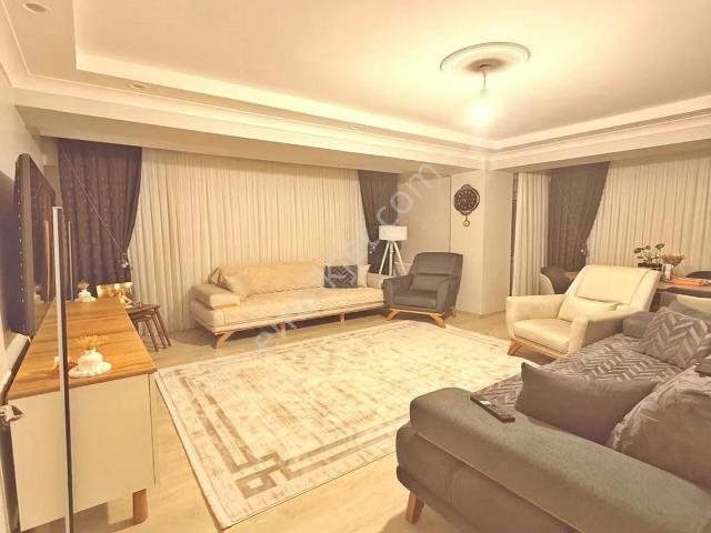 Göçmenlerin İçinde Dev Metrekare Aşiret Paket Daire