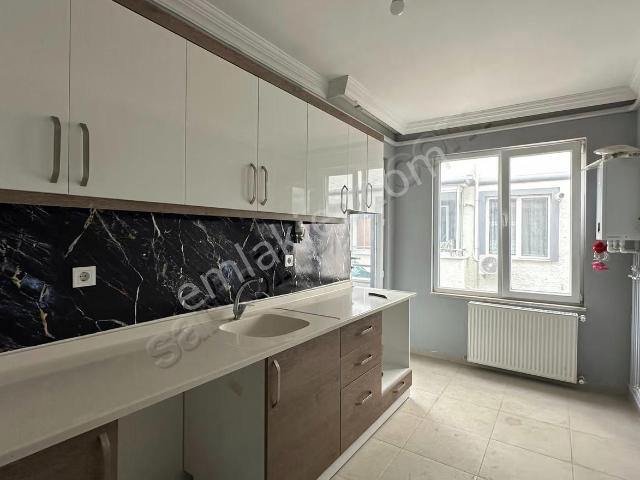 Gömeç Mithatpaşa'da Kapalı Mutfak 2+1 Satılık Daire