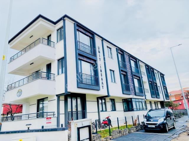 Gömeç Hastane Bölgesinde Muhteşem Ara Kat 2+1 Kiralık Daire