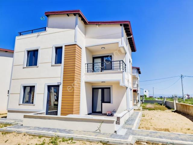 Gömeç Kısko Sahil Bölgesinde 3+1 Mükemmel Satılık Villa