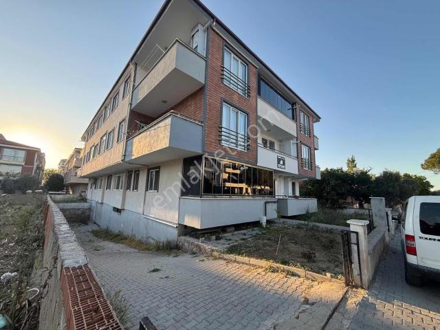 Gömeç Kemalpaşa Hastane Ve Okul Çevresinde Kiralık Daire