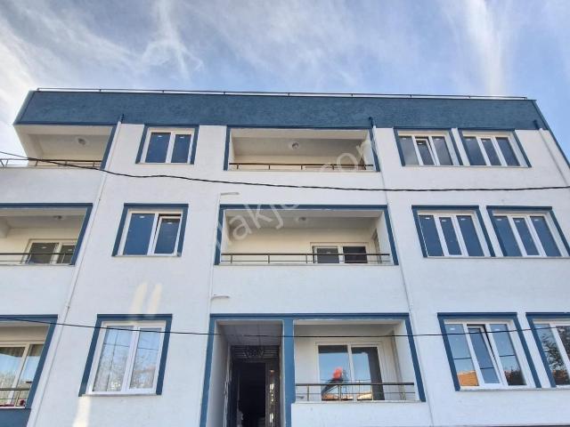 Gömeç Yaya Mah.de 2+1 Kapalı Mutfak Doğalgazlı Satılık Daire