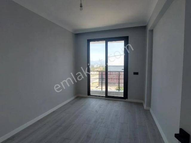 Gömeç Yaya Mahallesinde Sıfır Binada Kiralık Geniş 2+1