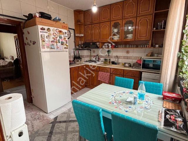 Gönen Eski Karakol Yanı Satılık 3+1