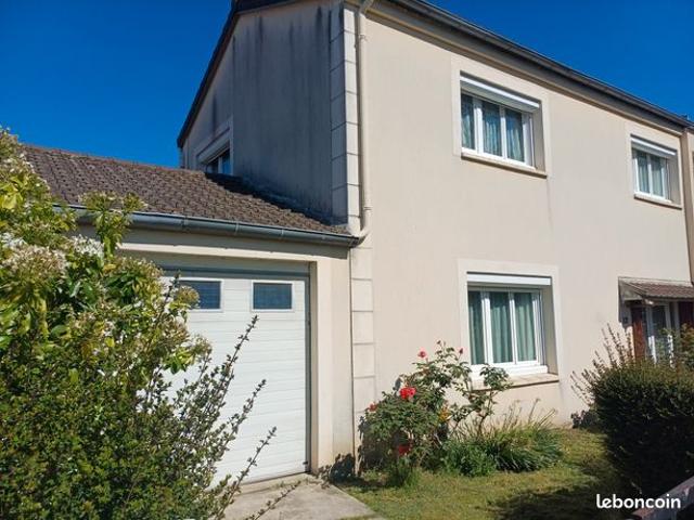 Gonesse pavillon mitoyen 5 pieces