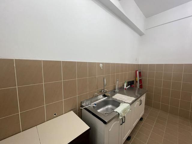 Good condi Cassia Resort Condominium raja uda sale butterworth perai
