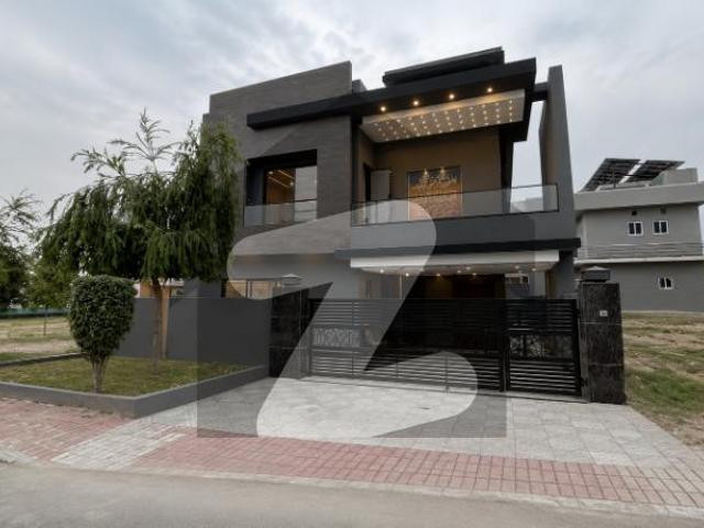 Good Condition 10 Marla Slightly Used Boulevard House For Sale Bahria Town Phase 8 RWP Bahria Town Phase 8 Sector F 1