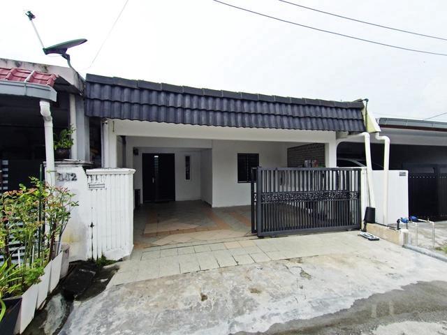 GOOD CONDITION 1 Storey Terrace Taman Greenwood Batu Caves
