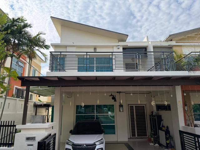 GOOD CONDITION 2 Storey Semi D Tiara Heights Salak Tinggi Sepang