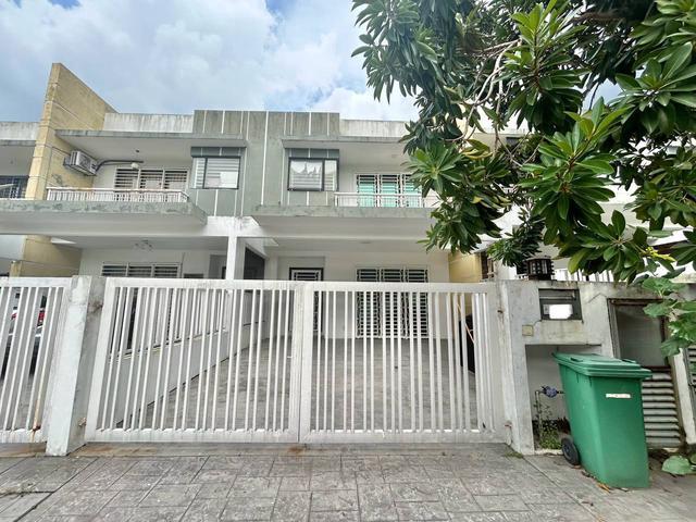 GOOD CONDITION 2storey Terrace The Terresse Bandar Puteri Bangi