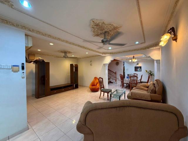 Good Condition Taman Melawis 2 storey House Partial Furnished for Rent