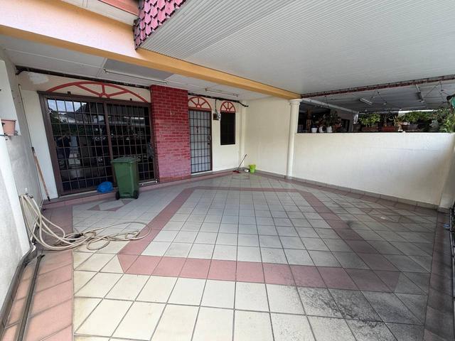 Good Condition Taman Song Choon 2 Storey 20x55 Auto gate