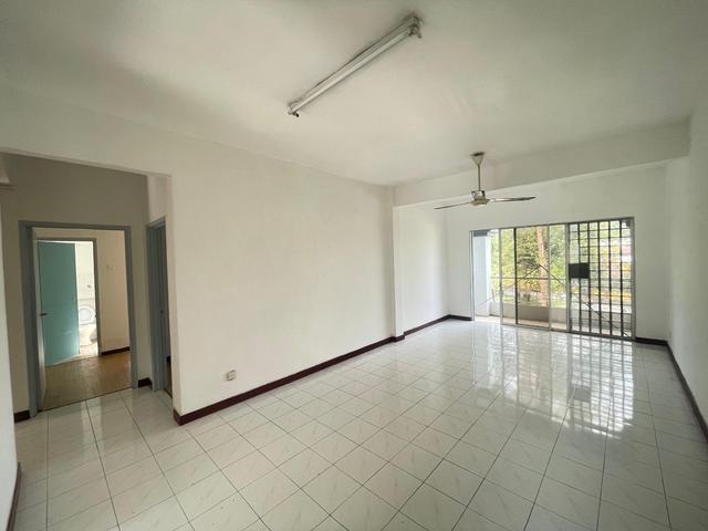 Good Condition Apartment Casa Venicia Selayang Jaya