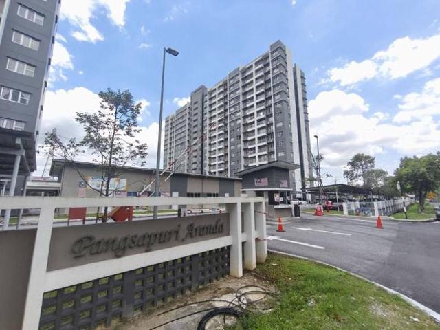Good Condition Aranda Aprt3R2B 750sqft FREE HOLD 0 Deposit