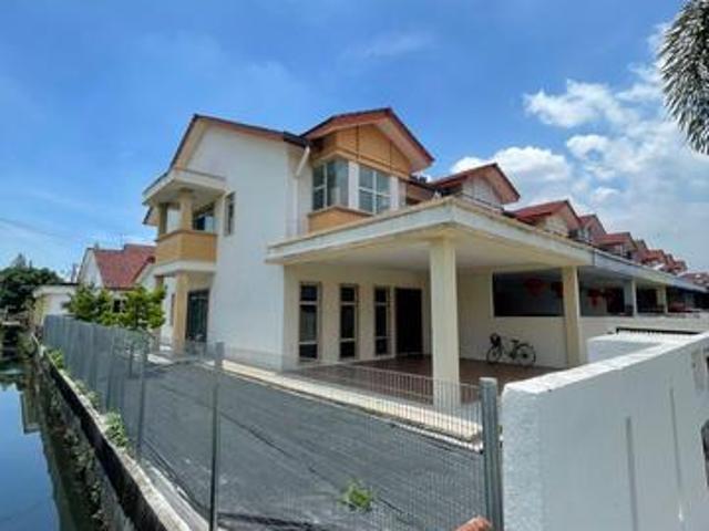 Good condition Corner Double Storey House Taman Yayasan Jenjarom Rent