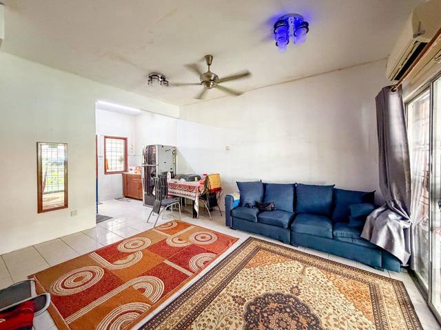 GOOD CONDITION Double Storey House SP 6 Bandar Saujana Putra