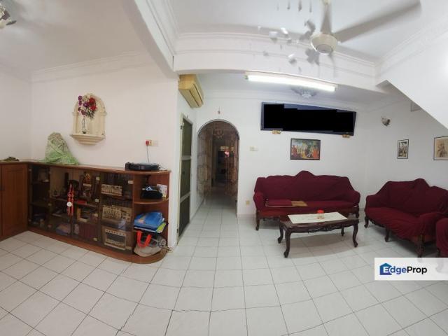 Good Condition Furnished Ground Floor Townhouse @ Taman Kota Laksamana Walking distance to Jonker Walk
