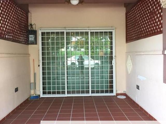 Good Condition Ground Floor @ Taman Kota Laksamana Walking distance to Jonker Walk