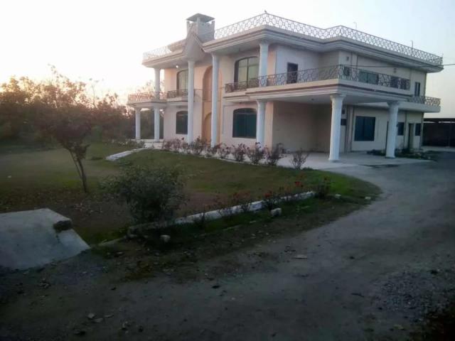 Good condition new double story sam uper portion and down portion Islamabad Taramrri ID 54622