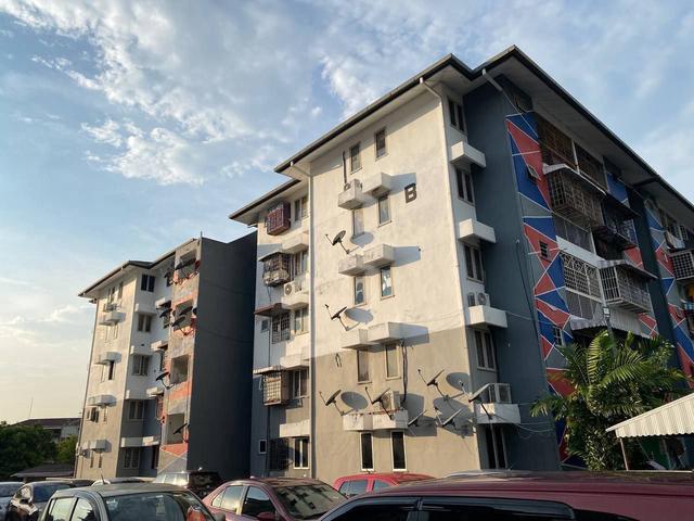 GOOD CONDITION Rose Apartment Bukit Indah Ampang