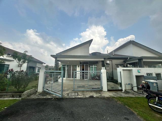 Good Condition Semi Furnished Taman Bentara